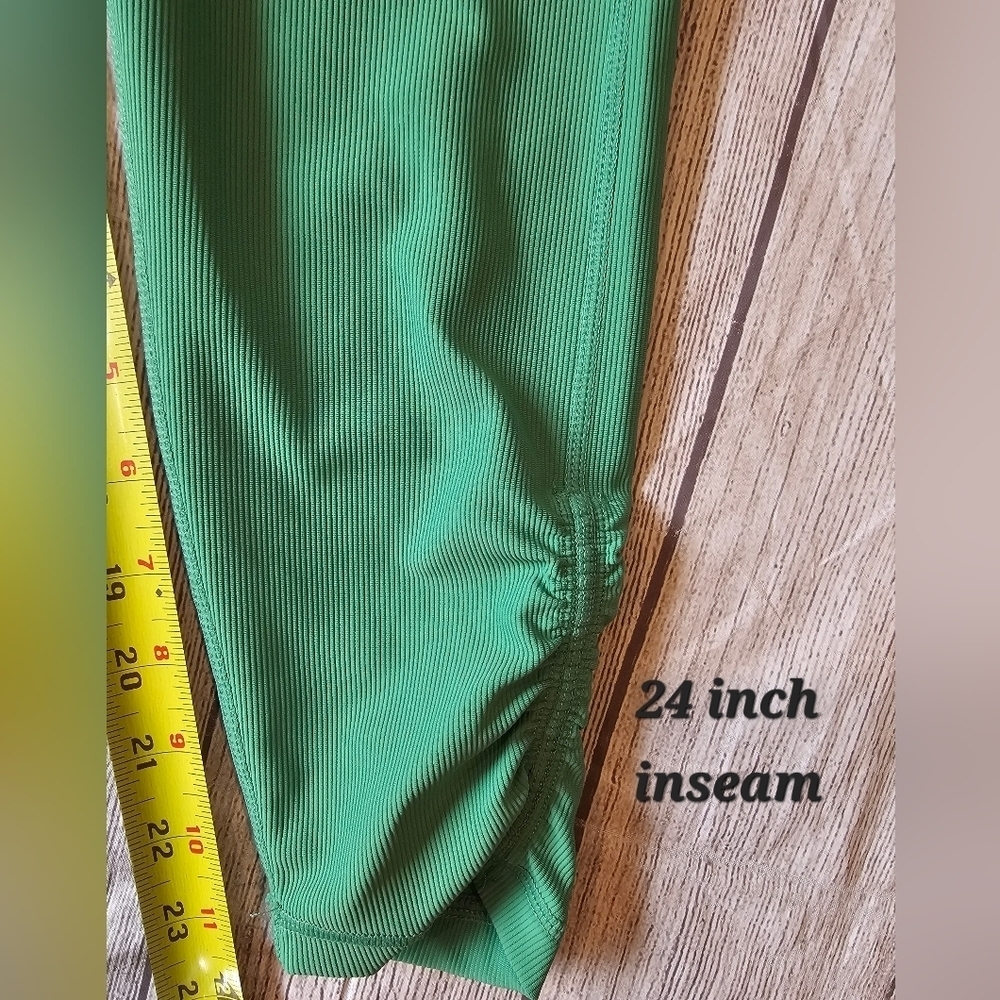 Wilo The Label Size Large Ribbed High Rise 7/8 Leggings Apple Green Activewear - Picture 9 of 9